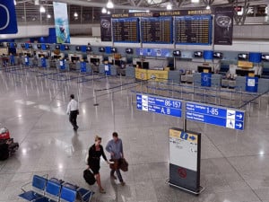 Οι sos κανόνες για να έρθουν στην Ελλάδα με αεροπλάνο οι τουρίστες