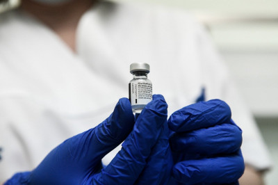 Το εμβόλιο της Pfizer προλαμβάνει την ασυμπτωματική μετάδοση