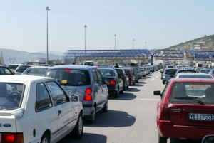 Θεσσαλονίκη: Τριπλάσιος αριθμός αυτοκινήτων στα διόδια Μαλγάρων τις απόκριες
