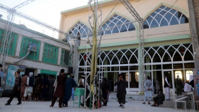 Τουλάχιστον 21 νεκροί από την έκρηξη σε τζαμί στο Αφγανιστάν