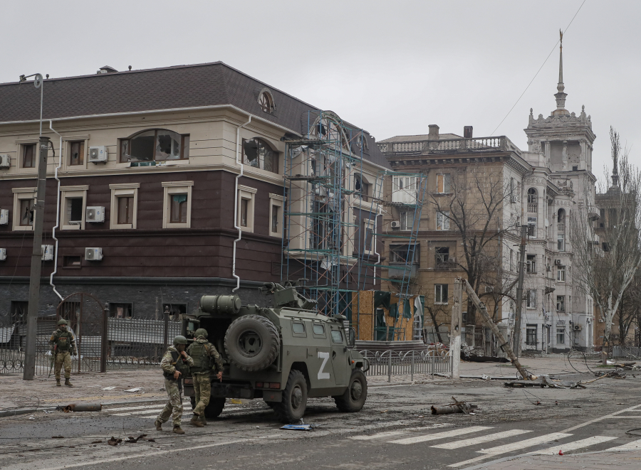Ουκρανία: Μάχες σώμα με σώμα στη Μαριούπολη, οι Ρώσοι πολιορκούν εργοστάσιο χαλυβουργίας