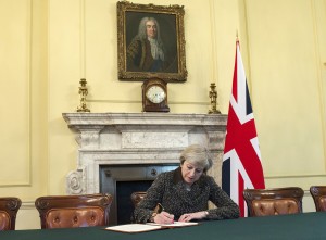 Οι Βρετανοί πιστεύουν ότι οι διαπραγματεύσεις για το Brexit αποτυγχάνουν