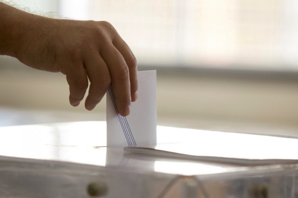 Δημοσκόπηση MRB: Οι πολίτες θέλουν πρόωρες εκλογές- 5 στους 10 πιστεύουν ότι θα υπάρξουν νέα μέτρα