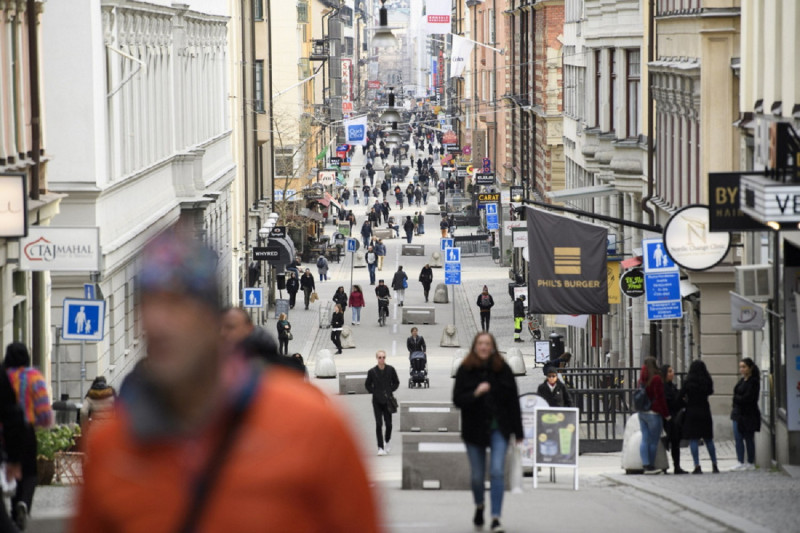 Η Σουηδία προχωρά σε αυστηρότερα μέτρα για τα ταξίδια, αλλά λέει... «όχι» σε ολικό lockdown