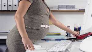 Τι ισχύει για την άδεια μητρότητας στον ιδιωτικό και δημόσιο τομέα