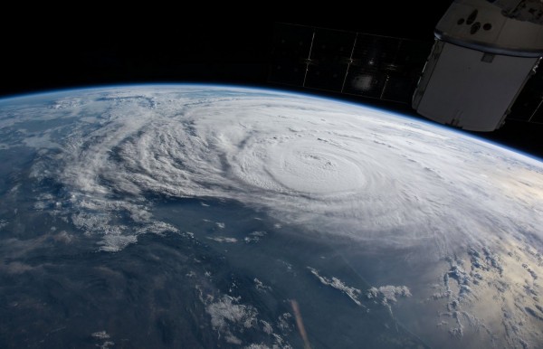 Μεγάλες καταστροφές στις πόλεις απ&#039; όπου πέρασε ο τυφώνας Χάρβεϊ