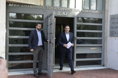 Τσίπρας - ΑΔΑΕ: «Υπάρχουν δικαστές στην Αθήνα, το φως θα νικήσει το σκοτάδι»