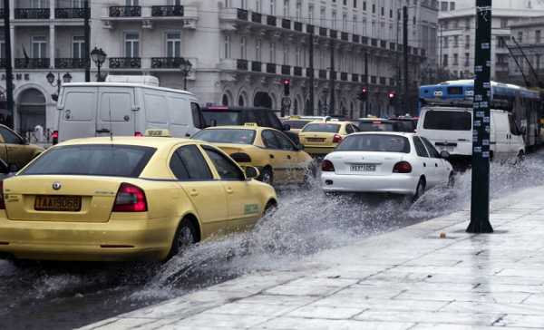 Προβλήματα ηλεκτροδότησης σε περιοχές της Αθήνας λόγω της έντονης βροχόπτωσης