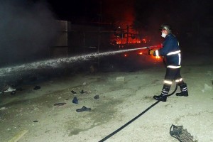 Θεσσαλονίκη: Υπό έλεγχο πυρκαγιά σε εγκαταλελειμμένη κατοικία