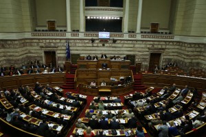 Στη Βουλή το νομοσχέδιο για Σαρία και μουφτήδες
