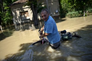 Τρεις νεκροί και ένας αγνοούμενος από καταρρακτώδεις βροχές που έπληξαν τη Βουλγαρία