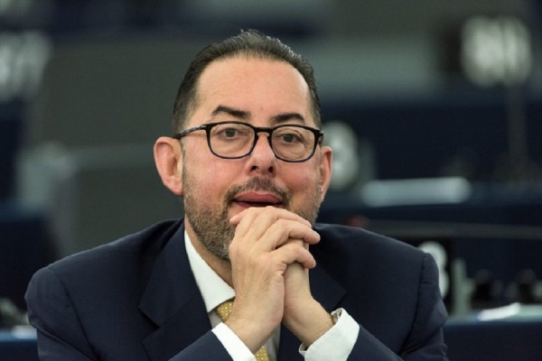 Πιτέλα: Η απόφαση του Eurogroup μια πρώτη τελεία στην αχρείαστη ελληνική περιπέτεια