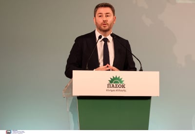Νίκος Ανδρουλάκης: Λαϊκισμός με γραβάτα και χωρίς γραβάτα από Μητσοτάκη και Τσίπρα