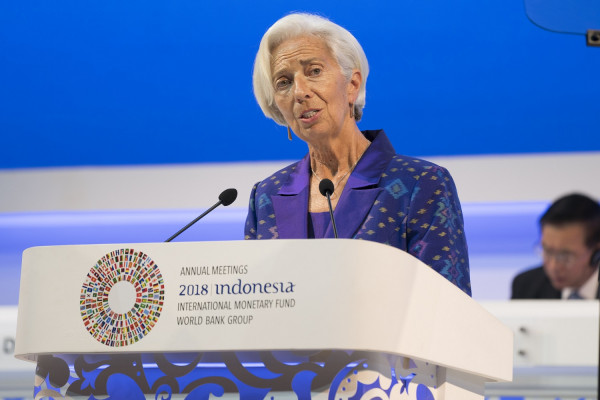 Bloomberg: Η Αθήνα σκέφτεται πρόωρη εξόφληση του ΔΝΤ ενόψει των εκλογών