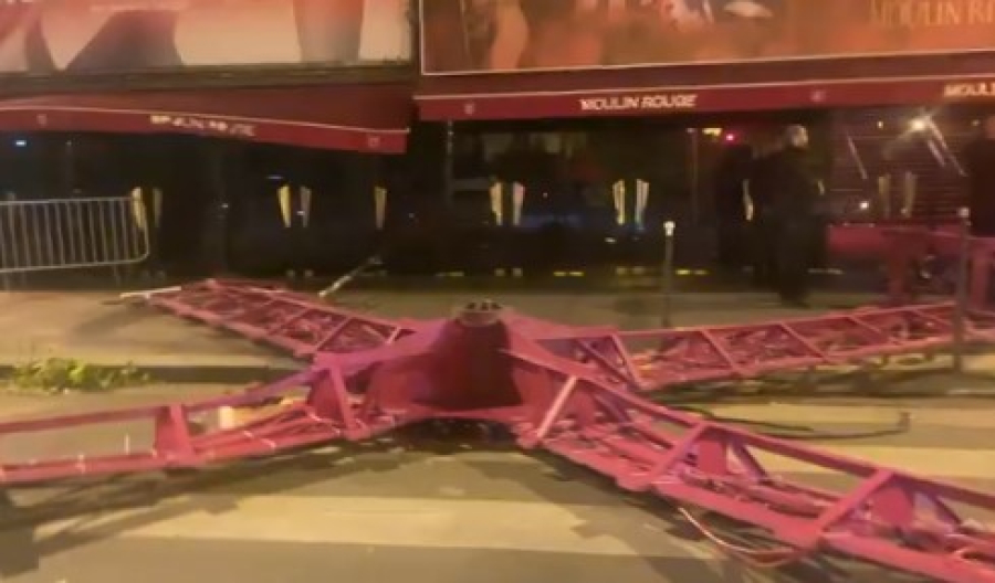 «Στριπτίζ» στο Moulin Rouge: Επεσαν τα φτερά του μύλου στο εμβληματικό καμπαρέ