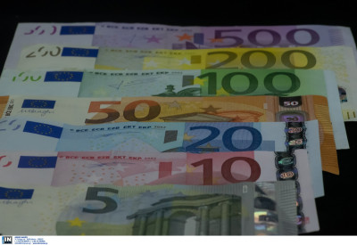 Voucher 2.520 ευρώ για 10.000 ανέργους του ΟΑΕΔ