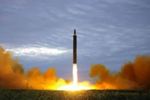 Βόρεια Κορέα: «Επόμενος στόχος το Γκουάμ» - Οι ΗΠΑ ετοιμάζονται
