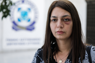 Στη ΓΑΔΑ η Μαρία Απατζίδη - Ζήτησε εξηγήσεις για τον ξυλοδαρμό της στην πορεία κατά της αστυνομικής βίας
