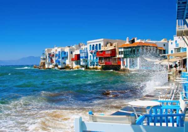 Απο τα πιο τουριστικά νησιά θα ξεκινήσει η κατάργηση του μειωμένου ΦΠΑ