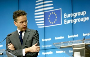 Ο Ντάισελμπλουμ δέχεται μόνο με «ραντεβού» να πάει στο ΕΚ για την Ελλάδα