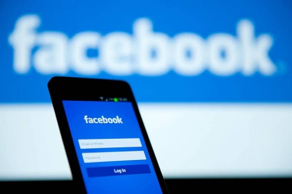 Το Facebook διέγραψε άλλους 2,2 δισεκατομμύρια fake λογαριασμούς - Τι λέει ο Ζάκεμπεργκ για τη διάσπασή του