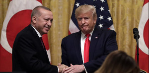 Τραμπ και Ερντογάν καλούν Συρία και Ρωσία να σταματήσουν την επίθεση τους στην Ιντλίμπ
