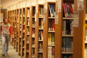 Νέα δωρεά στη Δημοτική Βιβλιοθήκη Μαλεβιζίου 