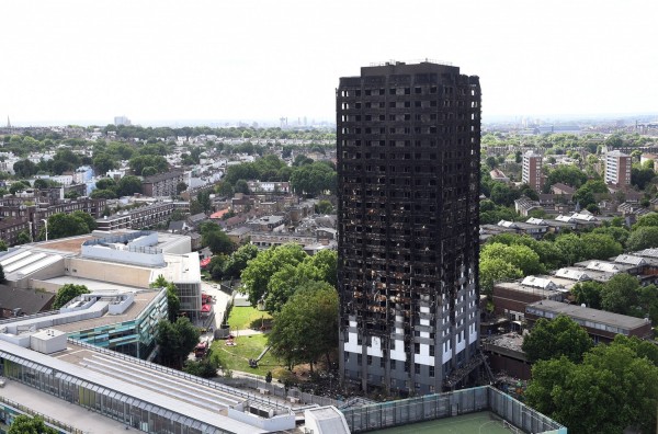 Βρετανία: Εκατόν είκοσι κτίρια απέτυχαν στους ελέγχους ασφαλείας μετά την πυρκαγιά στο Λονδίνο