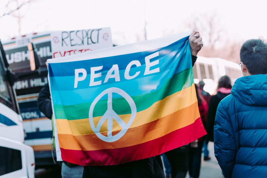 Καθηγητής Λοϊζίδης στο Dnews: η ειρήνη έχει μπει στο περιθώριο του διεθνούς συστήματος