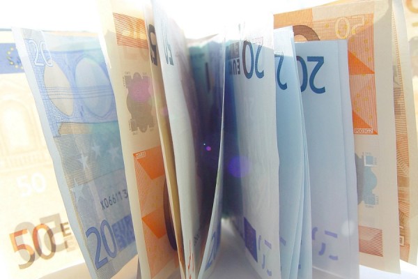 Στα 3,390 δισ. ευρώ ανήλθαν οι ληξιπρόθεσμες οφειλές Δημοσίου