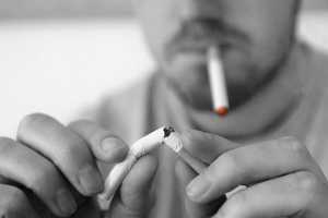 Ο πιο αποτελεσματικός τρόπος να κόψετε το κάπνισμα