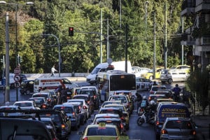 Κυκλοφοριακό κομφούζιο στην Αθήνα - Ποιιο δρόμοι έχουν κίνηση