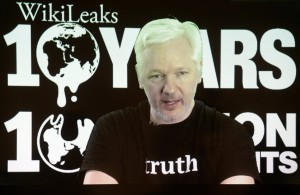 Μήνυση κατά WiliLeaks, καμπάνιας Τραμπ και Ρωσίας για συνωμοσία
