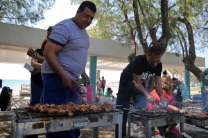 Μυτιλήνη: Γιορτή για τους χριστιανούς πρόσφυγες που ζουν σε δομές στο νησί
