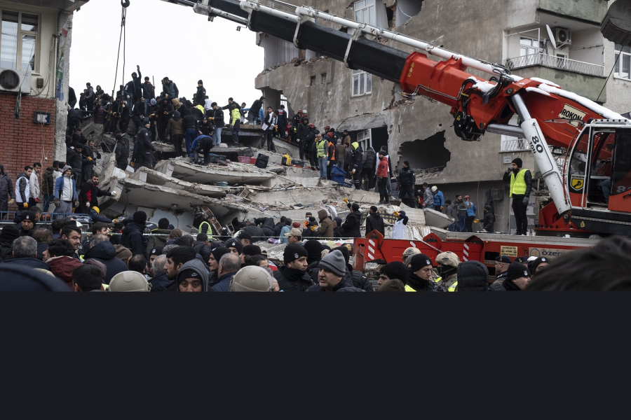 Τουρκία: Πέθανε γυναίκα που είχε απεγκλωβιστεί 104 ώρες μετά το σεισμό