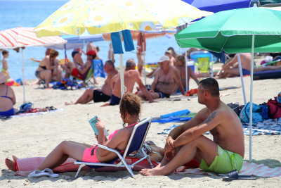 Καιρός: Ζέστη Δευτέρα με 38άρια και βοριαδάκια στο Αιγαίο
