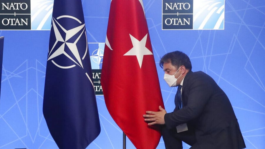 Τουρκία: Δεν κλείνουμε την πόρτα του ΝΑΤΟ σε Φινλανδία και Σουηδία