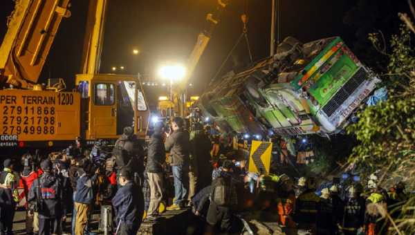 Ταϊβάν: 32 νεκροί και 16 τραυματίες από ανατροπή τουριστικού λεωφορείου