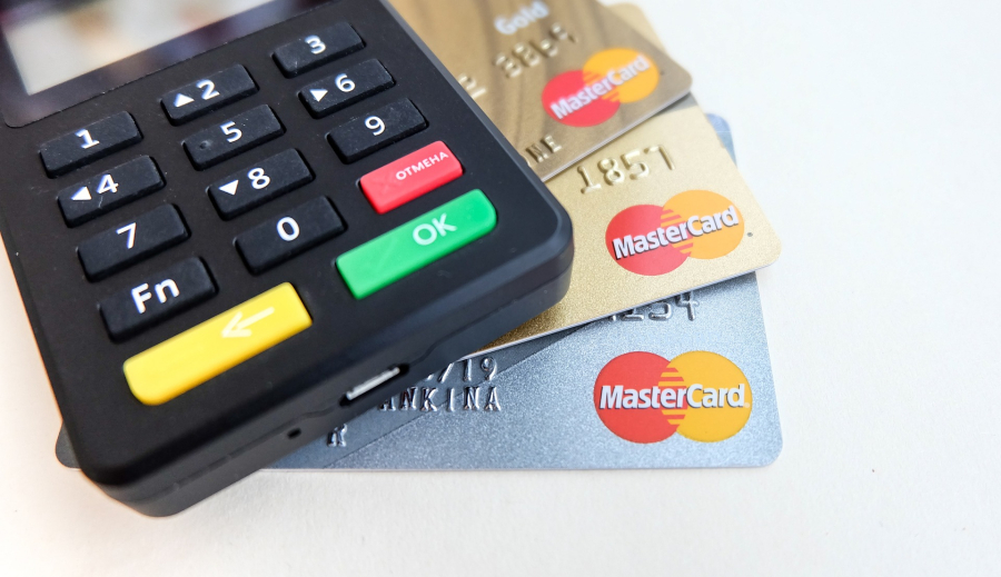 Έρχονται νέα μέτρα προστασίας καταναλωτών από χρέη σε πιστωτικές