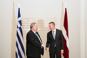 Αμοιβαία επιθυμία στενότερης συνεργασίας μεταξύ Ελλάδας - Λετονίας