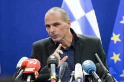 Βαρουφάκης: Η Ελλάδα αφήνει το Μνημόνιο