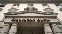 Deutsche Bank: Δεν αποσύρεται πλήρως από τη Ρωσία, αρνητικές οι αντιδράσεις των επενδυτών