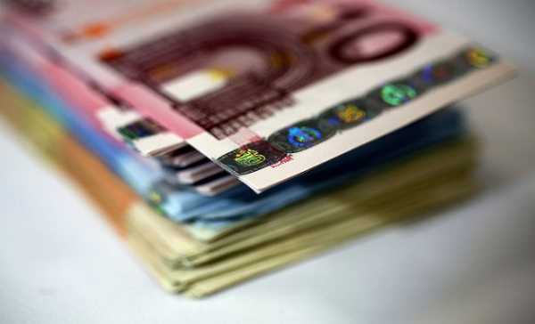 «Τρύπα» 900 εκατ. ευρώ από το κοινωνικό εισόδημα αλληλεγγύης βλέπει η τρόικα
