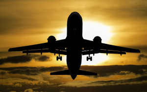 Αεροπορική εταιρεία ζητά από τους επιβάτες να ζυγιστούν πριν την επιβίβαση