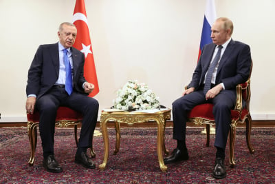 Αποκάλυψη από το Bloomberg: Η Μόσχα χρηματοδοτεί την Τουρκία για την κατασκευή πυρηνικού σταθμού