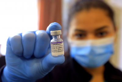Εμβολιασμός: Τον Δεκέμβριο αποφασίζει ο ΕΜΑ για τη χορήγηση του Pfizer σε παιδιά 5-11 ετών