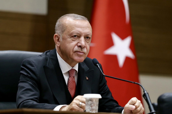 Τον χαβά του ο Ερντογάν: «Σε 2-3 εβδομάδες η Τουρκία θα έχει ξεπεράσει τον κορονοϊό»
