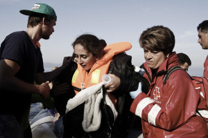 Πεθαίνοντας στο Αιγαίο - Το κολασμένο δίμηνο του 2014 και η ανθρώπινη τραγωδία σε αριθμούς (pics&amp;vid)