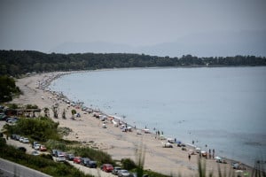Αυτές είναι οι ακατάλληλες παραλίες για κολύμπι στην Αττική: Ολη η λίστα της ΠΑΚΟΕ