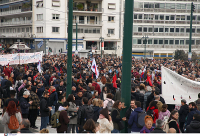 Απεργία: Χιλιάδες διαδηλωτές έδωσαν «το παρών» στα συλλαλητήρια για την τραγωδία στα Τέμπη